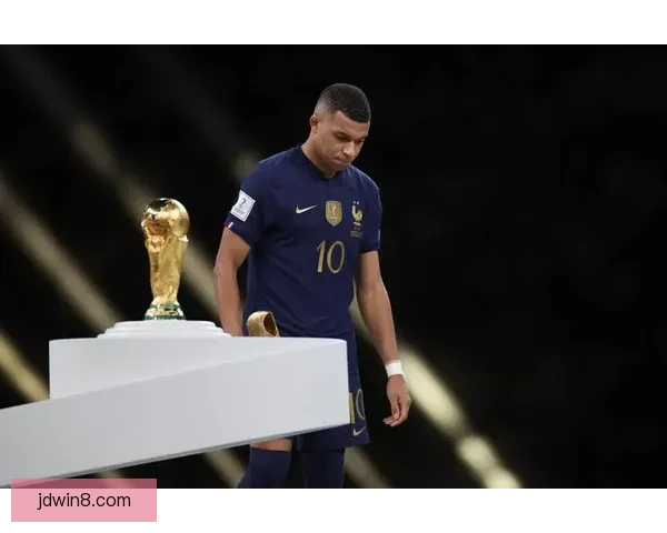 体育画报展望梅西明年冲击八冠王世界杯在列传奇赛季全线争冠再添